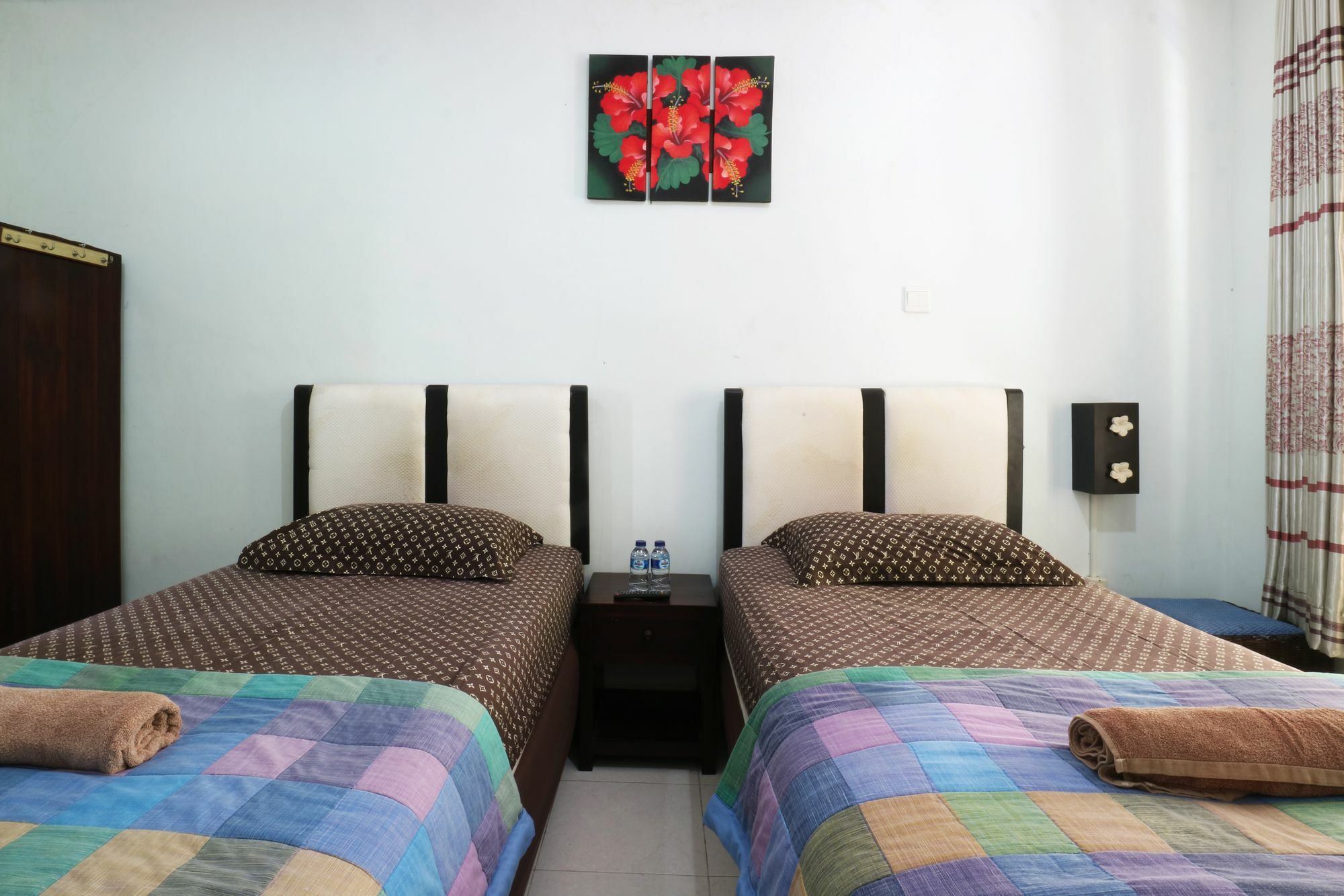 Mustika Inn Кута Экстерьер фото